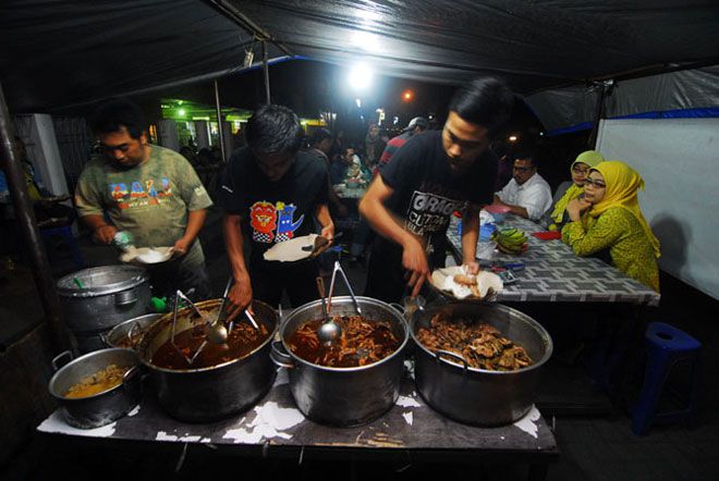 12 Tempat Kuliner Malam Legendaris Di Malang Wajib Dicoba