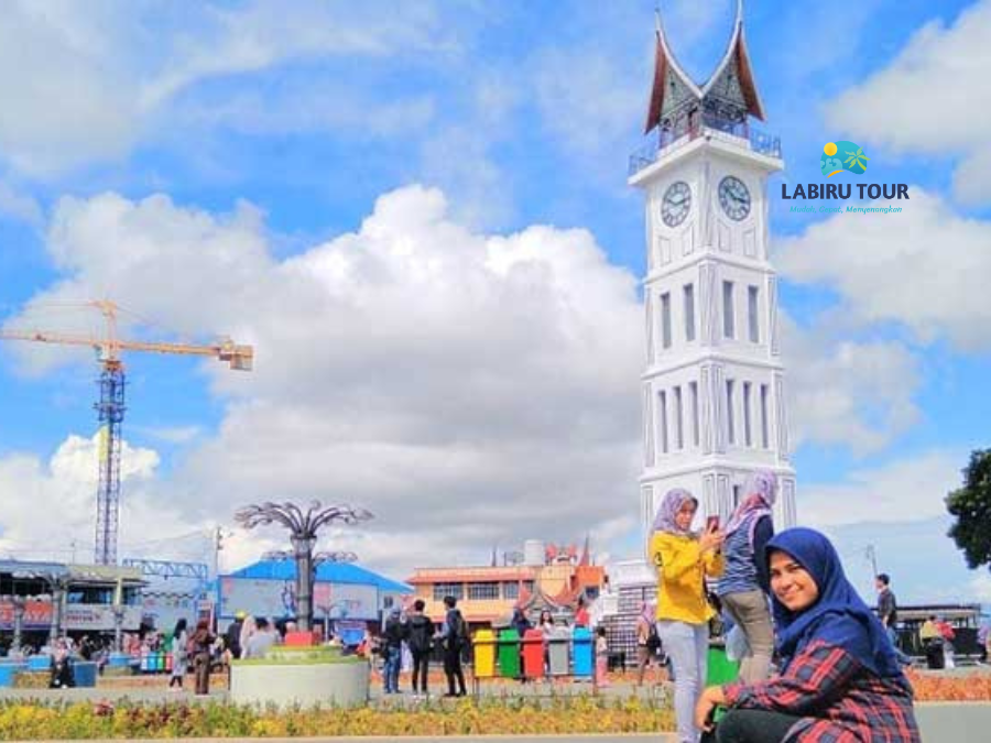 Paket Tour Padang 2H1M | LABIRU TOUR Jogja