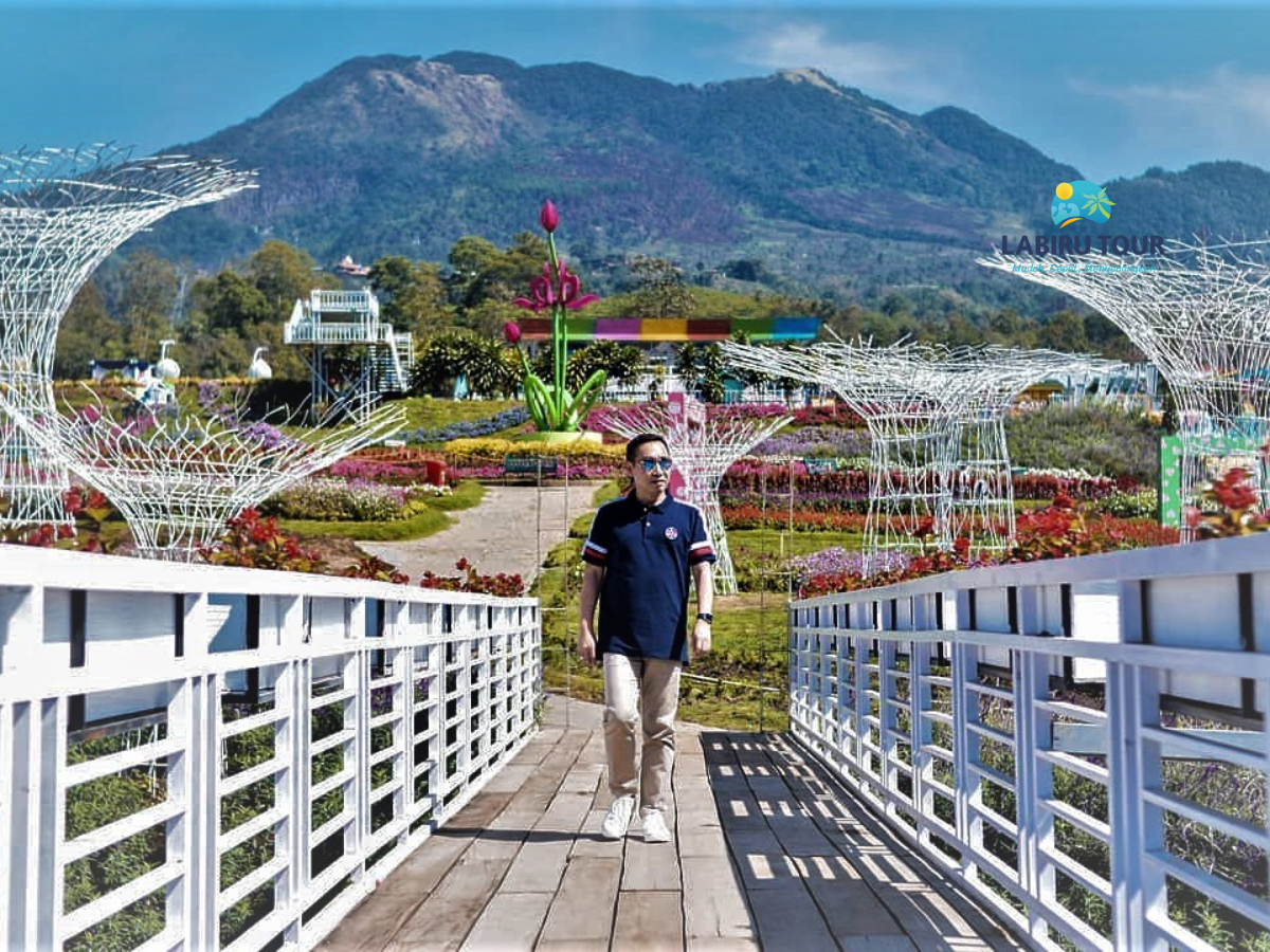 Paket Tour Hemat Semarang 2H1M | LABIRU TOUR Jogja