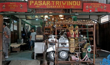 Nostalgia di Pasar Triwindu Solo, Surga Pecinta Barang Antik