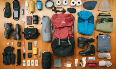 Musim Hujan, Ini Tips Liburan Aman Menghadapi Cuaca Ekstrim