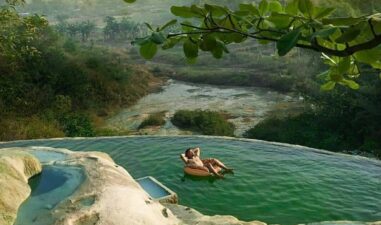 5 Wisata Air di Puncak dengan View Alam yang Bikin Adem